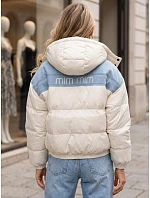 Dámská prošívaná péřová bunda s kapucí v barvě ecru FashionStreet TY6086