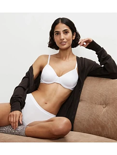 Triumph - Soft Sensation: polstrovaná podprsenka s kosticemi pro maximální podporu Triumph