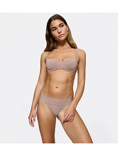 BODY MAKE-UP ILLUSION - String brazilky: neviditelné a termoregulační Triumph