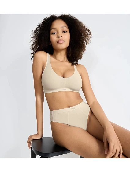SLOGGI EVER EASE – String z organické bavlny s technologií HeiQ Smart Temp Sloggi SLOGGI EVER EASE – String z organické bavlny s technologií HeiQ Smart Temp Sloggi