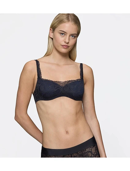 Dámská podprsenka Body Make-Up Illusion Lace Balconette - BLACK - černá 0004 - TRIUMPH Dámská podprsenka Body Make-Up Illusion Lace Balconette - BLACK - černá 0004 - TRIUMPH