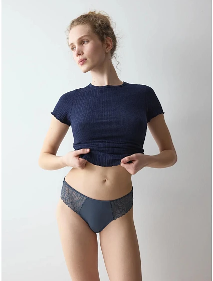 Kalhotky Pretty Modal Tai tmavě modré Indigo Veil - TRIUMPH Kalhotky Pretty Modal Tai tmavě modré Indigo Veil - TRIUMPH