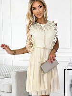 454-3 Šaty GRETA s krajkou a zlatým páskem - BEACH