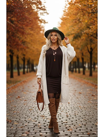 model 21481269 Pohodlné šaty s dlouhými rukávy čokoládové - numoco