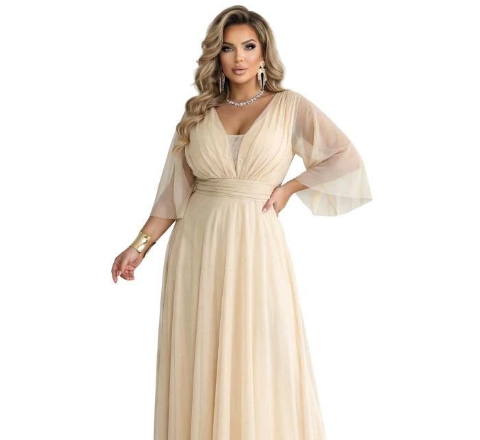 654-2 Dlouhé třpytivé plus size šaty s výstřihem a průhlednými rukávy - šampaňsko-béžové 654-2 Dlouhé třpytivé plus size šaty s výstřihem a průhlednými rukávy - šampaňsko-béžové