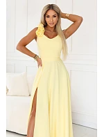 643-5 Elegantní večerní maxi šaty s rozparkem a růžemi - máslově žluté