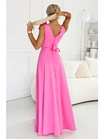 643-6 Elegantní večerní maxi šaty s rozparkem a růžemi - cukrově růžové