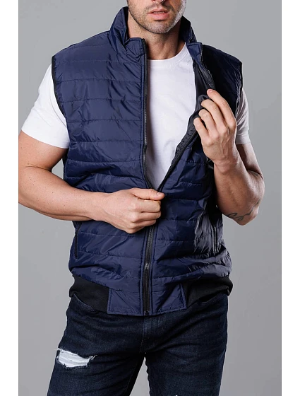 Tmavě modrá pánská prošívaná vesta model 18347895 - J.STYLE