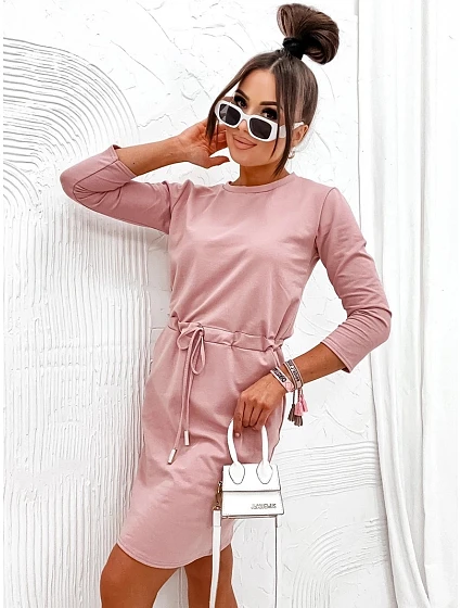 Dámské úpletové šaty v pudrově růžové barvě model 19764045 - Moon