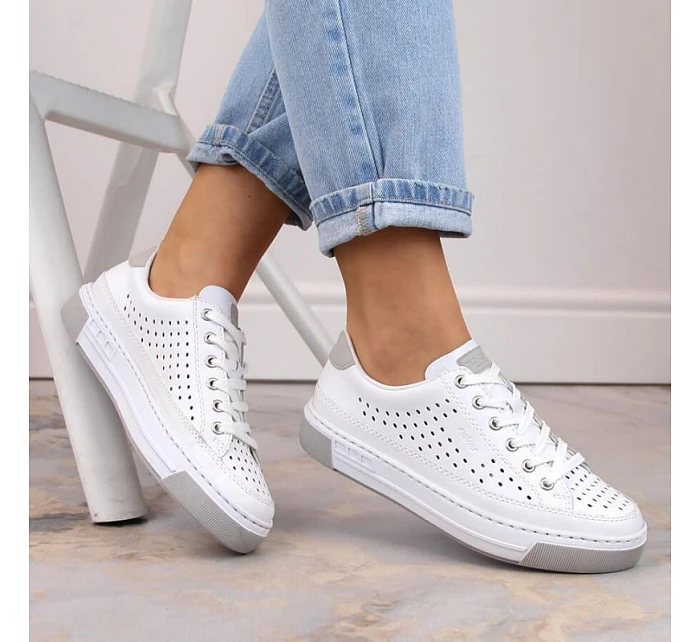 Rieker W RKR642 bílá kožená prolamovaná obuv Rieker W RKR642 bílá kožená prolamovaná obuv