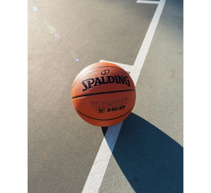 Basketbalový míč Spalding Varsity TF-150, velikost 6 Basketbalový míč Spalding Varsity TF-150, velikost 6
