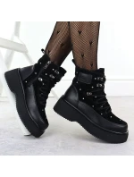 Dámské kožené kozačky na platformě zirconia černé Goe SS2N4140