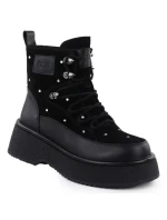 Dámské kožené kozačky na platformě zirconia černé Goe SS2N4140