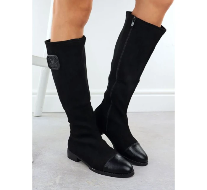 Dámské černé semišové kozačky M.Daszynski model 21905429 - M. Daszyński Dámské černé semišové kozačky M.Daszynski model 21905429 - M. Daszyński