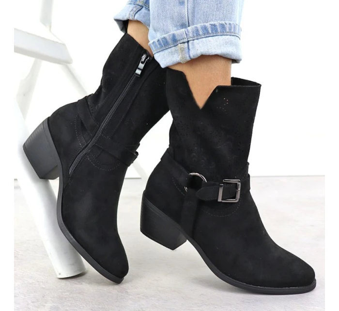 Dámské semišové kovbojské boty černé M.Daszynski model 21905629 - M. Daszyński Dámské semišové kovbojské boty černé M.Daszynski model 21905629 - M. Daszyński