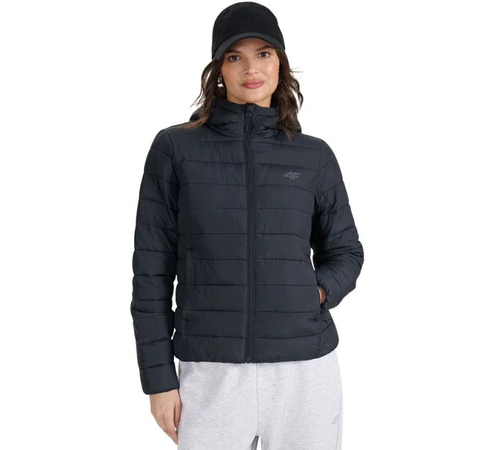Péřová bunda 4F W 4FWAW25TDJAF580 20S Péřová bunda 4F W 4FWAW25TDJAF580 20S