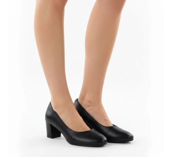 Dámské nízké lodičky na jehlovém podpatku černé Sergio model 21906133 - LEONE Dámské nízké lodičky na jehlovém podpatku černé Sergio model 21906133 - LEONE