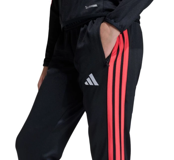 Dětské kalhoty adidas Tiro 26 League Slim černo-červené JY7115 Dětské kalhoty adidas Tiro 26 League Slim černo-červené JY7115