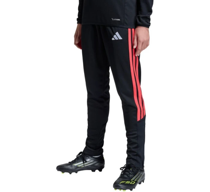 Dětské kalhoty adidas Tiro 26 League Slim černo-červené JY7115 Dětské kalhoty adidas Tiro 26 League Slim černo-červené JY7115