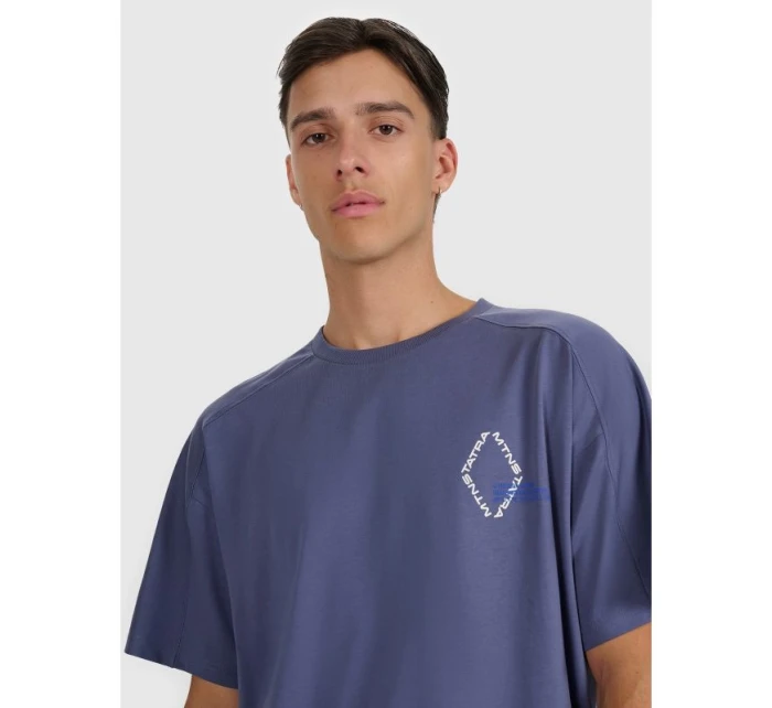 Pánské tričko oversize s potiskem 4F 4FWAW25TTSHM2401-32S Pánské tričko oversize s potiskem 4F 4FWAW25TTSHM2401-32S