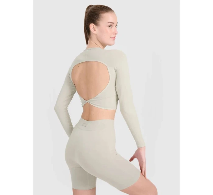 Dámské tričko 4F 4FRSS25TFLOF486-83S s crop-topem a dlouhým rukávem s výřezem na zádech Dámské tričko 4F 4FRSS25TFLOF486-83S s crop-topem a dlouhým rukávem s výřezem na zádech