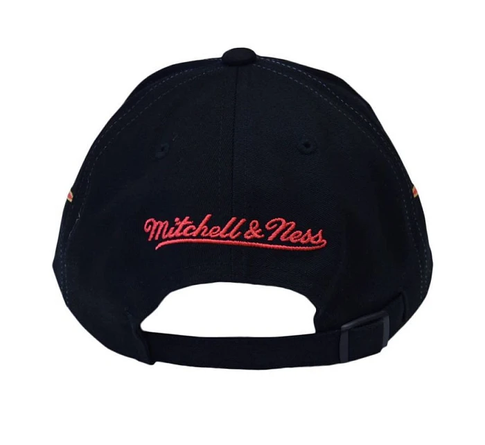 Kšiltovka Mitchell & Ness NBA Milwaukee Bucks Flamez Strapback - 6LUXMM20018 CBUBLCK Kšiltovka Mitchell & Ness NBA Milwaukee Bucks Flamez Strapback - 6LUXMM20018 CBUBLCK