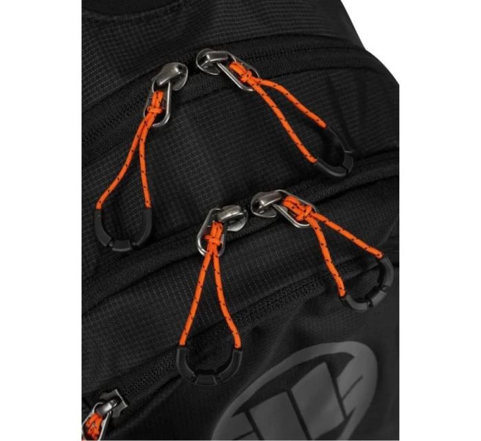 Sportovní batoh na kolo Pit Bull West Coast Logo 20L - model 21931481 Sportovní batoh na kolo Pit Bull West Coast Logo 20L - model 21931481