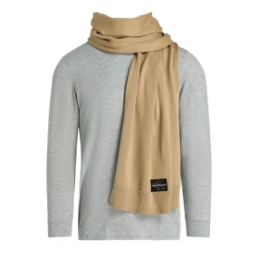 Calvin Klein CK Logo zimní šála hnědá - model 21933587