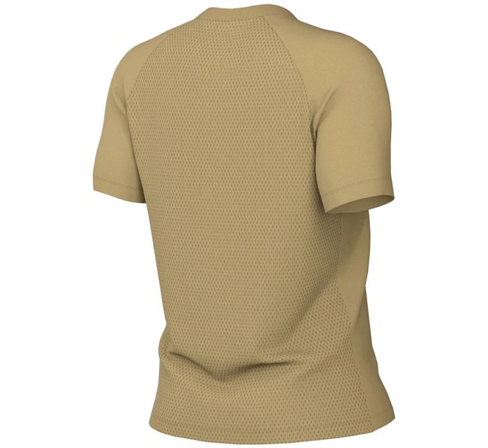 Nike DriFit Park VIII dámské tričko zlaté model 21942584 729 - EB FIT Nike DriFit Park VIII dámské tričko zlaté model 21942584 729 - EB FIT
