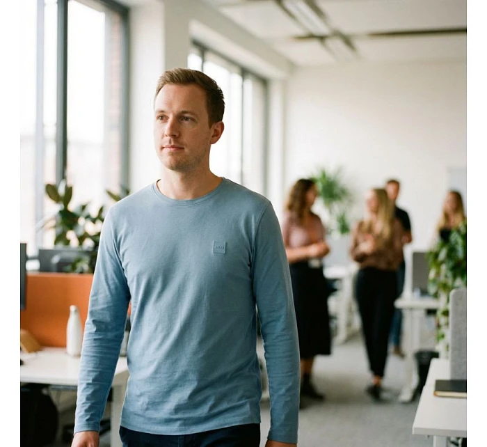 Pánské tričko Boss Tacks s dlouhým rukávem ze 100% bavlny pro každodenní nošení Pánské tričko Boss Tacks s dlouhým rukávem ze 100% bavlny pro každodenní nošení