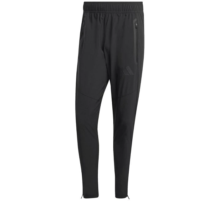 Pánské kalhoty adidas Tiro 26 Travel Woven černé JM5541 Pánské kalhoty adidas Tiro 26 Travel Woven černé JM5541