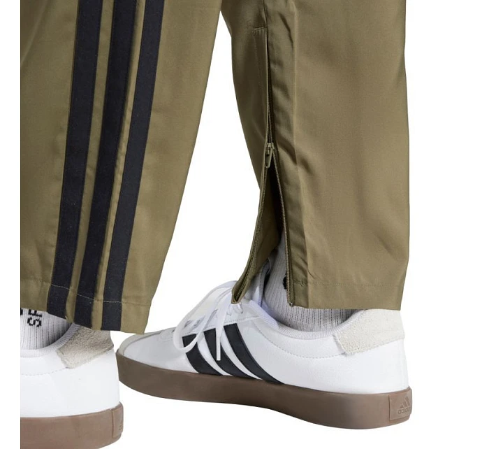 Pánské kalhoty adidas Essentials 3-Stripes Stanford Open Hem olivová JE6401 Pánské kalhoty adidas Essentials 3-Stripes Stanford Open Hem olivová JE6401