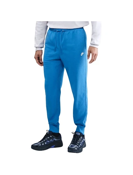 Pánské kalhoty Nike Club modré FN3801 435 Pánské kalhoty Nike Club modré FN3801 435
