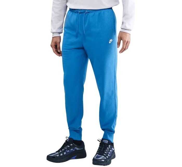 Pánské kalhoty Nike Club modré FN3801 435 Pánské kalhoty Nike Club modré FN3801 435