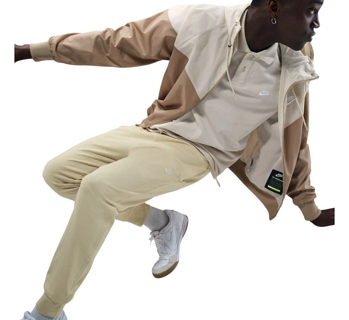 Pánské kalhoty Nike Club Knit Jogger beige FQ4330 229 Pánské kalhoty Nike Club Knit Jogger beige FQ4330 229