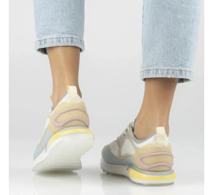 Dámské béžové dámské sportovní boty model 22116803 - FILIPPO Dámské béžové dámské sportovní boty model 22116803 - FILIPPO