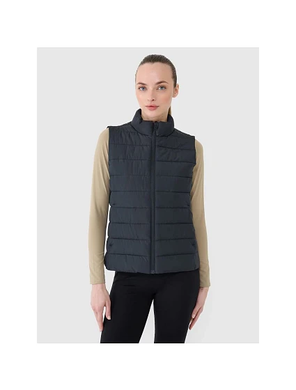 Dámská bunda bez rukávů 4F 4FWSS25TVJAF181-20S se syntetickou výplní Dámská bunda bez rukávů 4F 4FWSS25TVJAF181-20S se syntetickou výplní