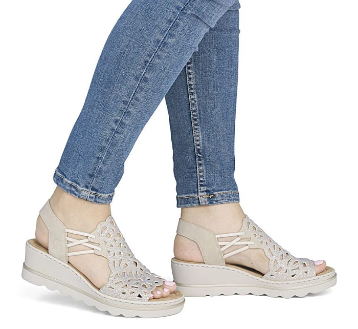 Béžové dámské sandály na platformě Rieker 67465-62 Béžové dámské sandály na platformě Rieker 67465-62