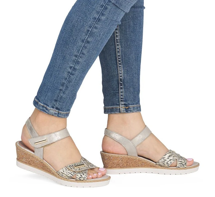 Dámské zlaté kožené sandály na platformě Remonte by Rieker R6266-90 Dámské zlaté kožené sandály na platformě Remonte by Rieker R6266-90