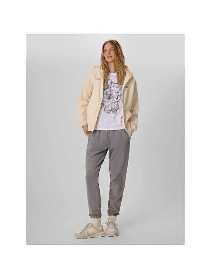 Dámské teplákové kalhoty typu joggers 4F 4FRAW26TTROF2104-26S Dámské teplákové kalhoty typu joggers 4F 4FRAW26TTROF2104-26S