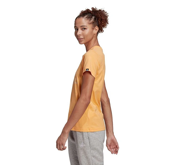 Tričko adidas s květinovým vzorem W GL1030 Tričko adidas s květinovým vzorem W GL1030