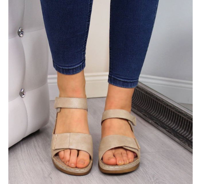 Sandály na podpatku se suchým zipem eVento W EVE223A beige