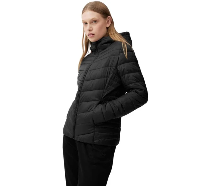 Dámská péřová bunda F095 W4FSS23TDJAF095 20S - 4F Dámská péřová bunda F095 W4FSS23TDJAF095 20S - 4F