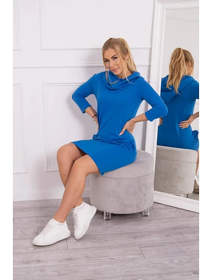 Šaty s kapucí a kapsami chrpově modré