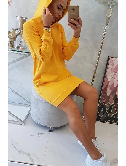 Šaty s kapucí hořčicové