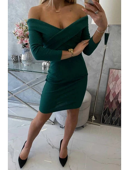 Přiléhavé šaty s výstřihem do V zelené