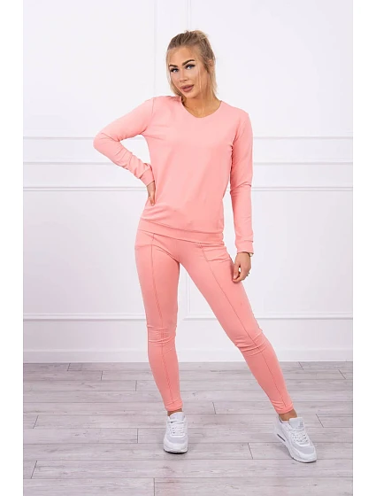 Tepláková souprava v meruňkové barvě