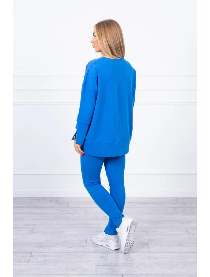 Souprava s oversize halenkou chrpově modré barvy Souprava s oversize halenkou chrpově modré barvy