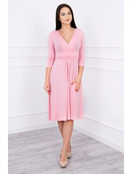 Šaty s průstřihem pod prsy pudrově růžové