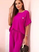 Dámský komplet z viskózy s ozdobným květem a širokými kalhotami - tmavě fialový